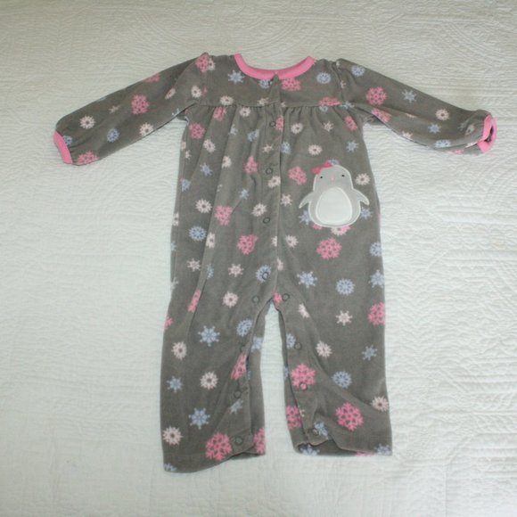 5/$20 Baby girl fleece sleeper 12 months - Picture 4 of 15